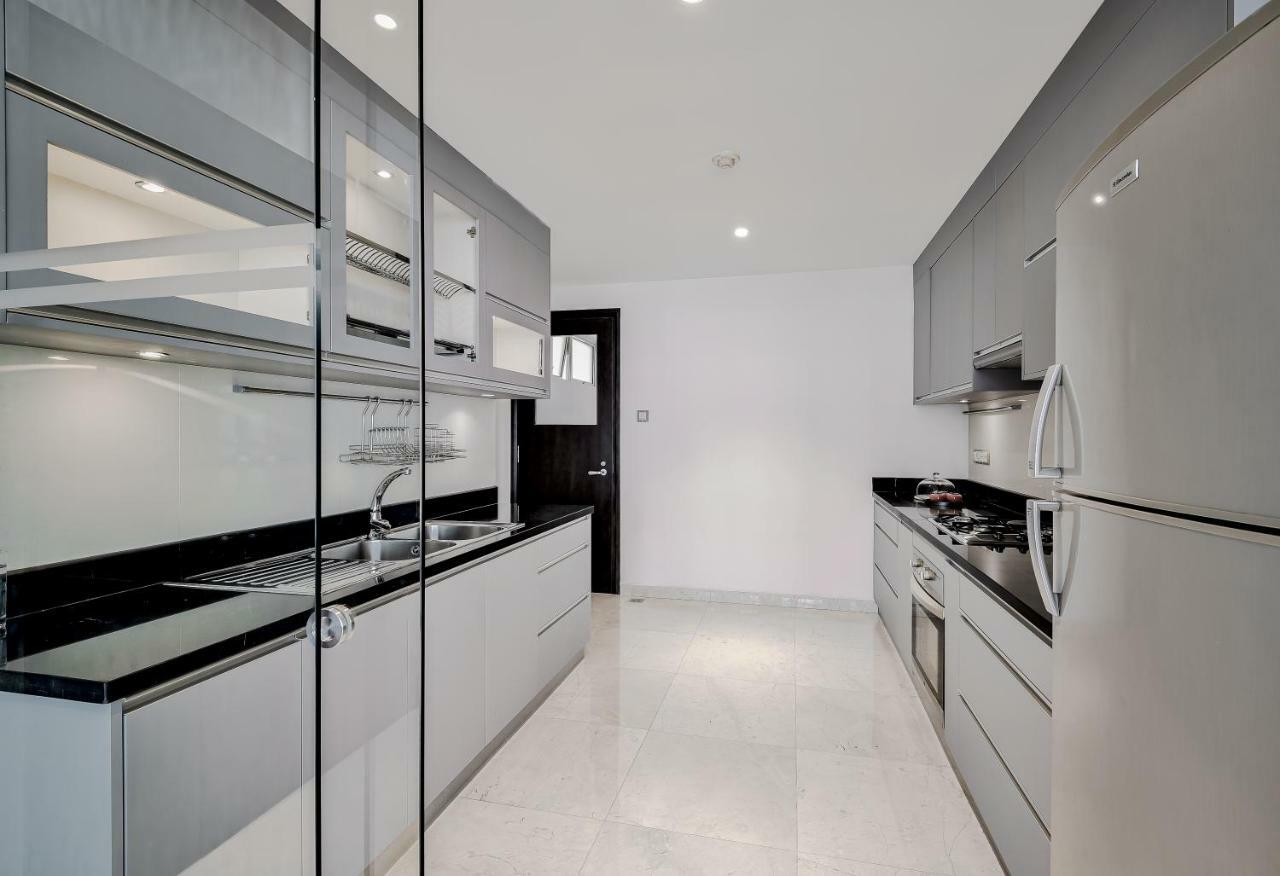 Blue Arch - Luxury Serviced In Saigon Apartamento